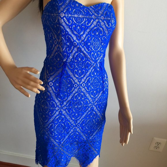 Forever 21 Dresses & Skirts - Striking Blue Strapless Dress